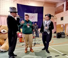 Powiększ zdjęcie Kilka słów od prowadzącego do przewodniczącego SU