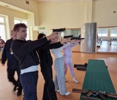 Przejdź do - "Emilka nie tylko dobrze kształci, ale również dba o rozwijanie różnych pasji!