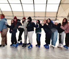 Przejdź do - Lekcja wf na lodowisku