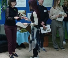 Powiększ zdjęcie Wręczenie nagrody za zajęcie I miejsca