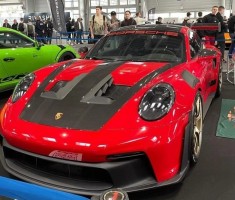 Powiększ zdjęcie Ekspozycja samochodów