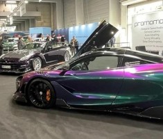 Powiększ zdjęcie Ekspozycja samochodów