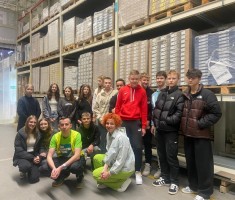 Przejdź do - 1 L poznaje tajniki logistyki