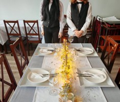 Powiększ zdjęcie Zdjęcie przedstawia uczestników konkursu