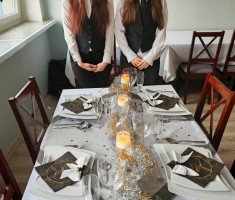 Powiększ zdjęcie Zdjęcie przedstawia uczestników konkursu