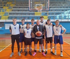 Przejdź do - Awans drużyny koszykówki chłopców do finału strefy jeleniogórskiej