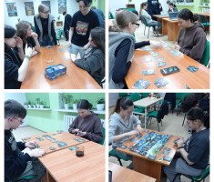 Powiększ zdjęcie Uczestnicy Nocy Gier Planszowych podczas rozgrywek