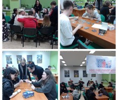 Powiększ zdjęcie Uczestnicy Nocy Gier Planszowych podczas rozgrywek