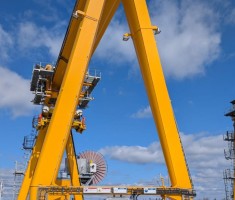 Powiększ zdjęcie Suwnica%20bramowa