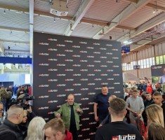 Powiększ zdjęcie Spotkanie z osobami związanymi z motoryzacją znanymi z telewizji