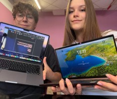 Powiększ zdjęcie Zdjęcie przedstawia uczestników praktyk zawodowych w ramach Erasmus+ we Włoszech