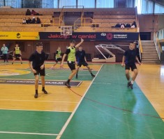 Powiększ zdjęcie Reprezentanci 