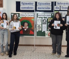 Powiększ zdjęcie Nagrodzeni