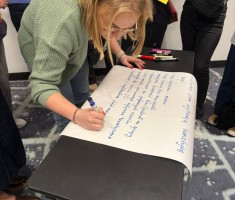 Powiększ zdjęcie Konferencja 