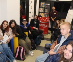 Przejdź do - Nasi uczniowie zdobywają nowe umiejętności w Akademii Kompetencji Przyszłości