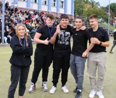 Powiększ zdjęcie Drużyny