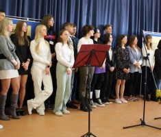 Powiększ zdjęcie Zdjęcie grupowe