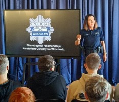 Przejdź do - Prelekcja na temat bezpieczeństwa, cyberprzemocy i hejtu