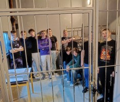 Powiększ zdjęcie Klasy 4E i 3aw: integracja we Wrocławiu