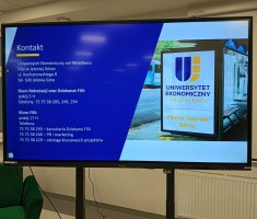 Powiększ zdjęcie Maturzyści na spotkaniu z przedstawicielką UE