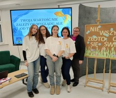 Powiększ zdjęcie Liderzy szkolonych inicjatyw - działamy zmieniamy