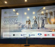 Powiększ zdjęcie Gala zakończenia olimpiady