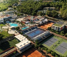 Powiększ zdjęcie Widok akademii tenisowej