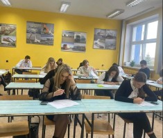 Powiększ zdjęcie Olimpiada Ekonomiczna