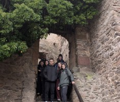 Powiększ zdjęcie Na zamku