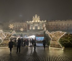 Powiększ zdjęcie Jarmark bożonarodzeniowy