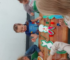 Powiększ zdjęcie Wspólnie z przedszkolakami