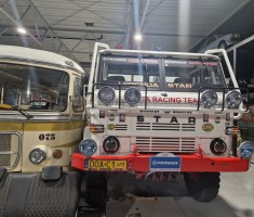 Powiększ zdjęcie Samochód rajdowy STAR