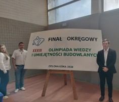 Powiększ zdjęcie Uczniowie%20kl.IV%20i%20V%20technikum%20budowlanego