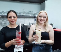 Powiększ zdjęcie zdjęcie ze szkolenia barmańskiego