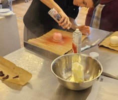 Powiększ zdjęcie Uczniowie podczas warsztatów