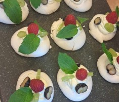 Powiększ zdjęcie Deser wykonany przez uczniów podczas warsztatów