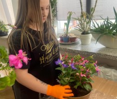 Powiększ zdjęcie zdjęcia z warsztatów florystycznych