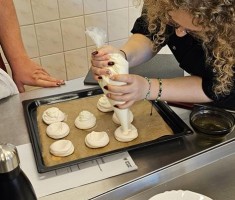 Powiększ zdjęcie Uczniowie podczas warsztatów