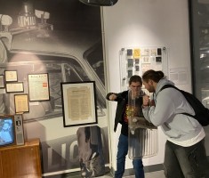 Powiększ zdjęcie Zwiedzanie Centrum Historii