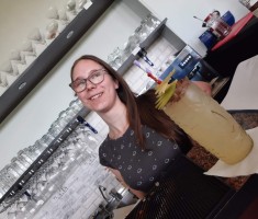 Powiększ zdjęcie zdjęcie ze szkolenia barmańskiego