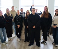 Powiększ zdjęcie zdjęcia ze szkoleń