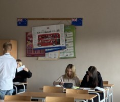 Powiększ zdjęcie Wybory w klasie