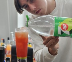 Powiększ zdjęcie szkolenie barmańskie