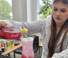 Powiększ zdjęcie szkolenie barmańskie