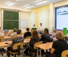 Powiększ zdjęcie Uczniowie na zajęciach z geotechniki